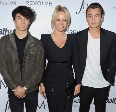 how many kids does pam anderson have